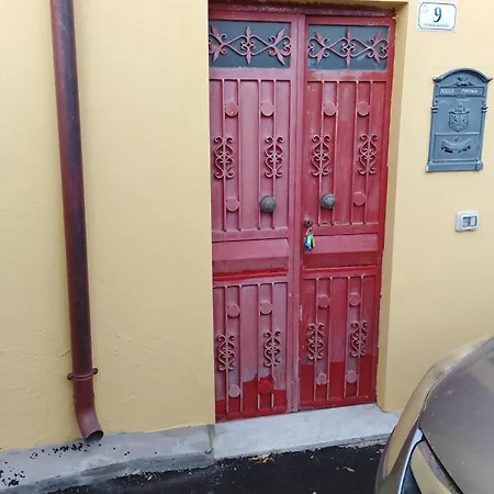 Elena House 度假居 *